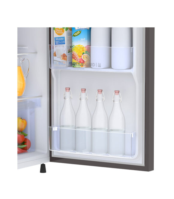 177L Single door refrigerator with large freezer space and fast cooling to lock in the original food freshness